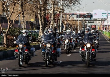 رژه موتور سواران در سالروز ورود امام خمینی(ره)