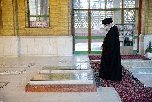 حضور در مرقد مطهر امام خمینی(ره) و گلزار شهیدان