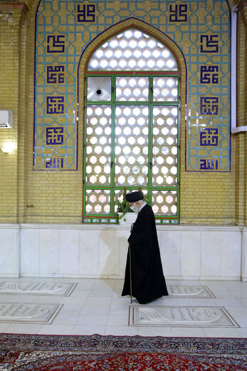 حضور در مرقد مطهر امام خمینی(ره) و گلزار شهیدان