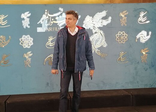 عادل فردوسی‌پور در کنار پرویز پرستویی و باران کوثری در جشنواره فیلم فجر/ عکس 