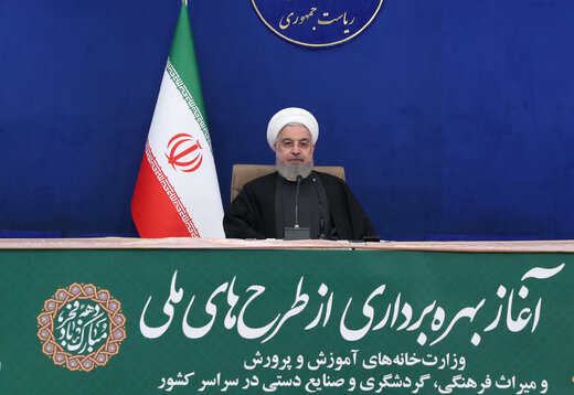 روحانی: میلیون‌ها دوز واکسن خارجی کرونا وارد می‌شود /واکسیناسیون را از پایان بهمن آغاز می‌کنیم