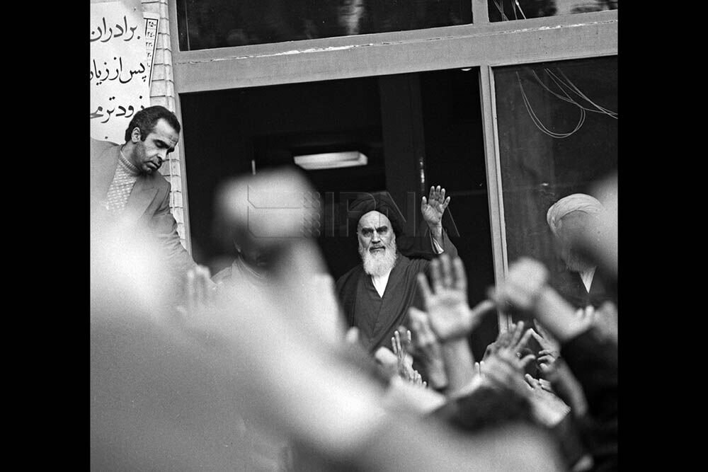 ۱۴ بهمن ۱۳۵۷، دیدار مردم با امام خمینی (ره)‏