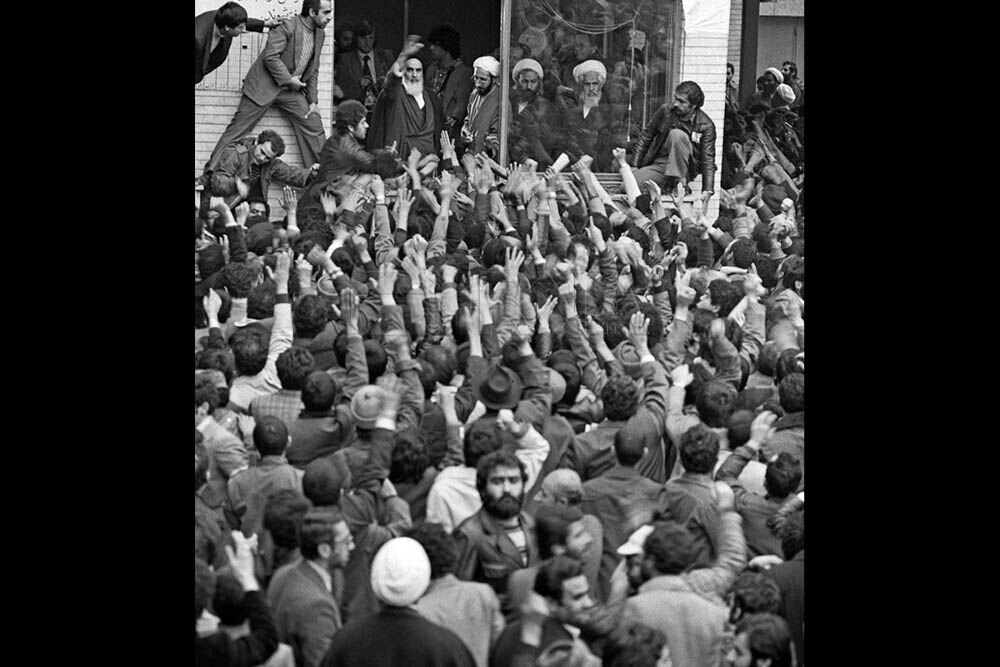 ۱۴ بهمن ۱۳۵۷، دیدار مردم با امام خمینی (ره)‏