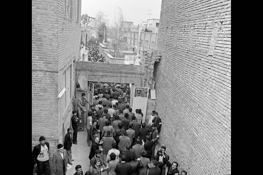 ۱۴ بهمن ۱۳۵۷، دیدار مردم با امام خمینی (ره)‏