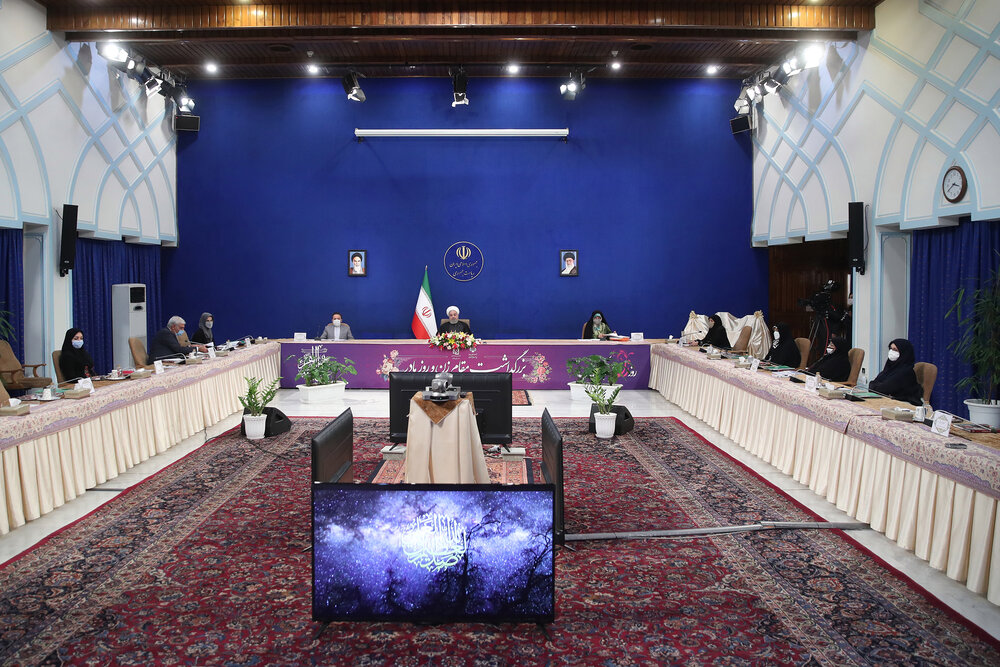 روحانی: در هر انتخاباتی اگر زنان وارد صحنه شوند، منتخب آنها پیروز می شود