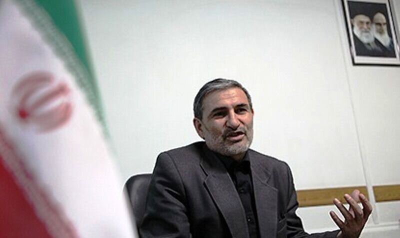 احمدی‎‌نژاد به حضور در انتخابات علاقه‌مند است/ نیکفر: آزموده را آزمودن خطاست