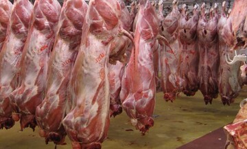 وجود گرانفروشی در بازار گوشت قرمز/  احتمال کاهش قیمت در ماه رمضان