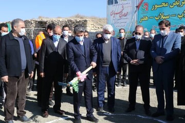 افتتاح و کلنگ زنی در سلماس