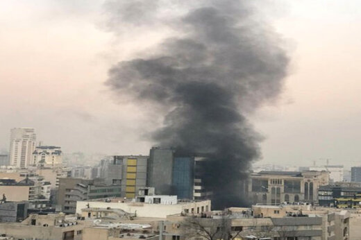 ببینید | آتش‌سوزی بزرگ یک واحد تجاری در بلوار امام