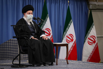 Leader urges US to lift all sanctions against Iran in practice  