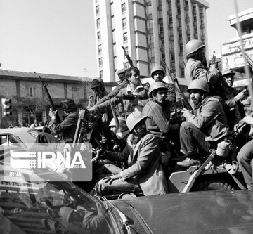 ۲۱ بهمن ماه/ روز پر التهاب انقلاب
