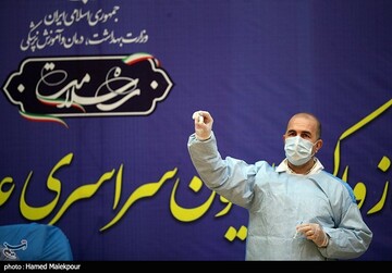 آغاز واکسیناسیون سراسری علیه کرونا در ایران