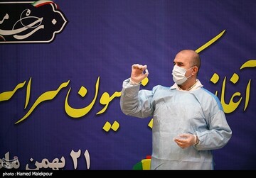 آغاز واکسیناسیون سراسری علیه کرونا در ایران