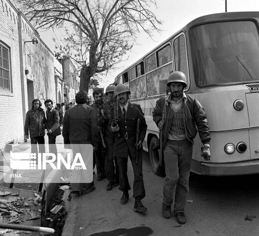 ۲۱ بهمن ماه/ روز پر التهاب انقلاب