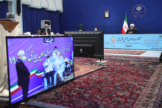 فرمان روحانی برای آغاز واکسیناسیون کرونا با تزریق واکسن به فرزند وزیر