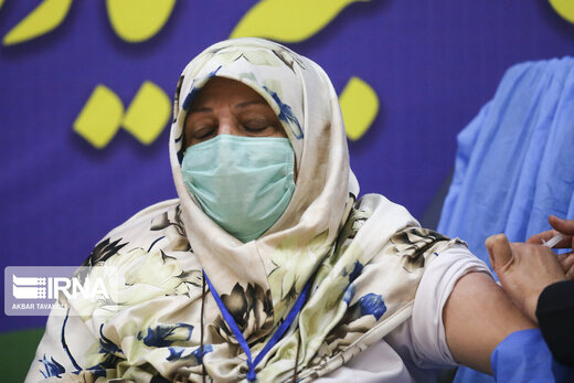 اتمام واکسیناسیون کرونای کادر درمان در اصفهان تا عید نوروز 