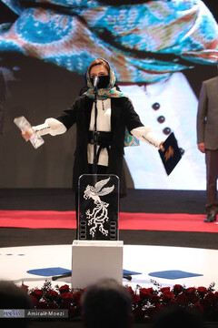 گلاره عباسی
