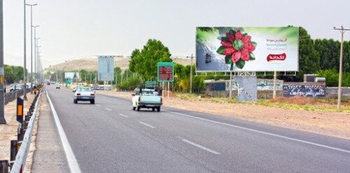 تابلوهای تبلیغاتی بدون مجوز در حاشیه راهها جمع‌آوری می‌شود