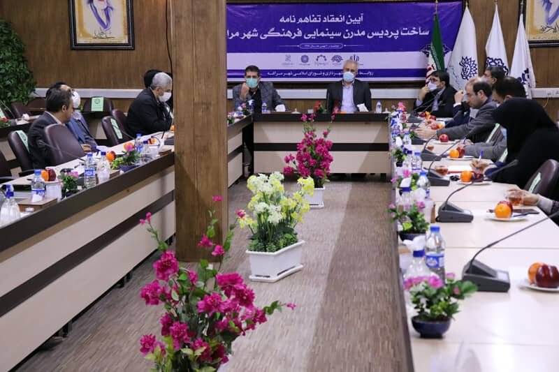 تفاهم‌نامه ساخت پردیس مدرن سینمایی مراغه امضا شد