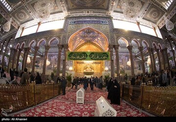حال وهوای حرم امام حسین (ع) در شب جمعه