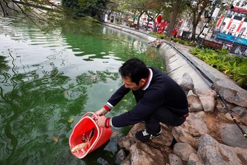 سایه کرونا بر دومین سال نوی قمری چینی؛ از دعا در معابد تا جشن خیابانی