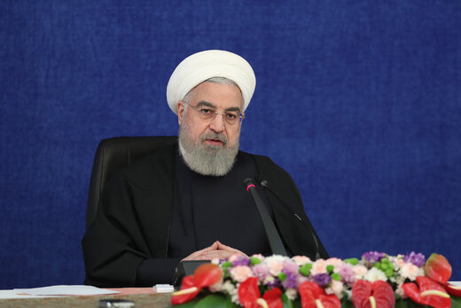 امضای روحانی پای یک حکم