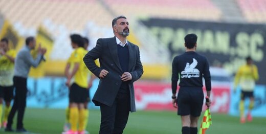 فکری: خدا را شکر که بازی را باختیم!