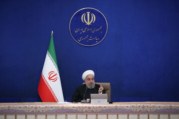 روحانی:یک دیوانه در آمریکا جنگ بی نظیر تاریخی علیه ایران به راه انداخت