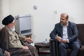 راهکار برون رفت کشور از مشکلات تفکر انقلابی و تکیه بر ظرفیت جوانان و نخبگان است