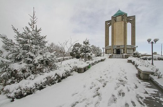 برف همدان را سفیدپوش کرد