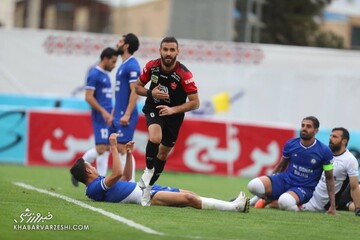 قهرمانی پرسپولیس در نیم فصل‌ با آتش‌بازی مقابل گل گهر
