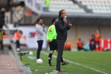قهرمانی پرسپولیس در نیم فصل‌ با آتش‌بازی مقابل گل گهر