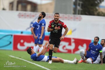 قهرمانی پرسپولیس در نیم فصل‌ با آتش‌بازی مقابل گل گهر
