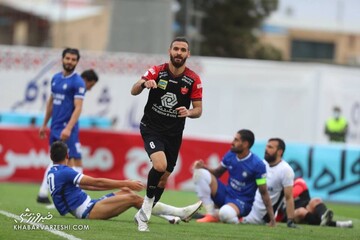 قهرمانی پرسپولیس در نیم فصل‌ با آتش‌بازی مقابل گل گهر