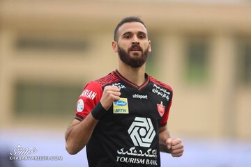 قهرمانی پرسپولیس در نیم فصل‌ با آتش‌بازی مقابل گل گهر