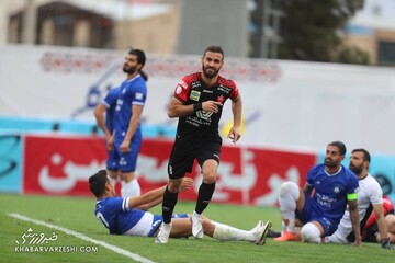 قهرمانی پرسپولیس در نیم فصل‌ با آتش‌بازی مقابل گل گهر