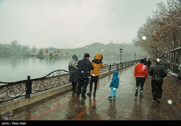 آخرین نفس های زمستان در تبریز