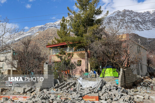سی‌سخت؛ یک هفته پس از زلزله