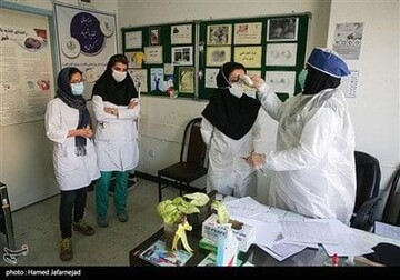 آغاز فاز دوم واکسیناسیون کادر درمان علیه ویروس کرونا در ایران