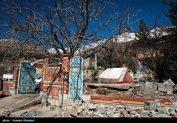 امداد رسانی به زلزله زدگان شهر سی سخت