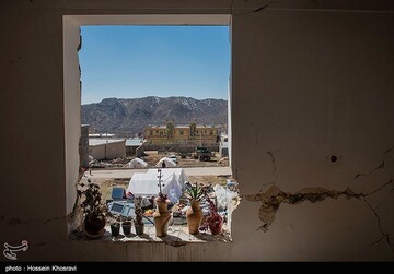 امداد رسانی به زلزله زدگان شهر سی سخت