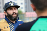 فرهاد برای استقلال جام می‌آورد