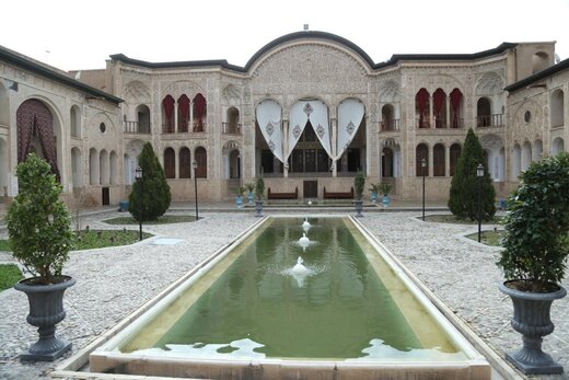 کاشان میزبان «قبله عالم» شد
