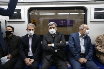 آیین افتتاح ایستگاه‌های مترو قیام و دولاب در تهران