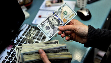 نرخ دلار در روز سوم فروردین اعلام شد
