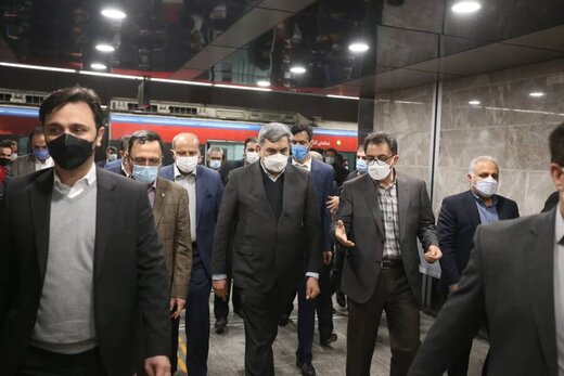 آیین افتتاح ایستگاه‌های مترو قیام و دولاب در تهران