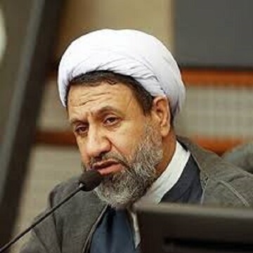 امام جمعه کرمان: خدمت‌رسانی به مردم تا لحظات آخر دولت باید ادامه داشته باشد