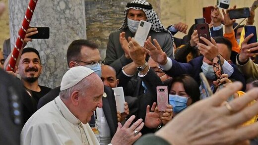 پاپ عراق را ترک کرد