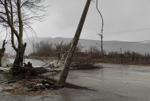 خسارت میلیاردی وزش باد در شهرستان کوهرنگ  