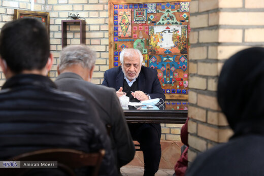 چند سکانس تصویری از «مردِ کهنه کار» سیاست در کافه خبر خبرگزاری خبرآنلاین